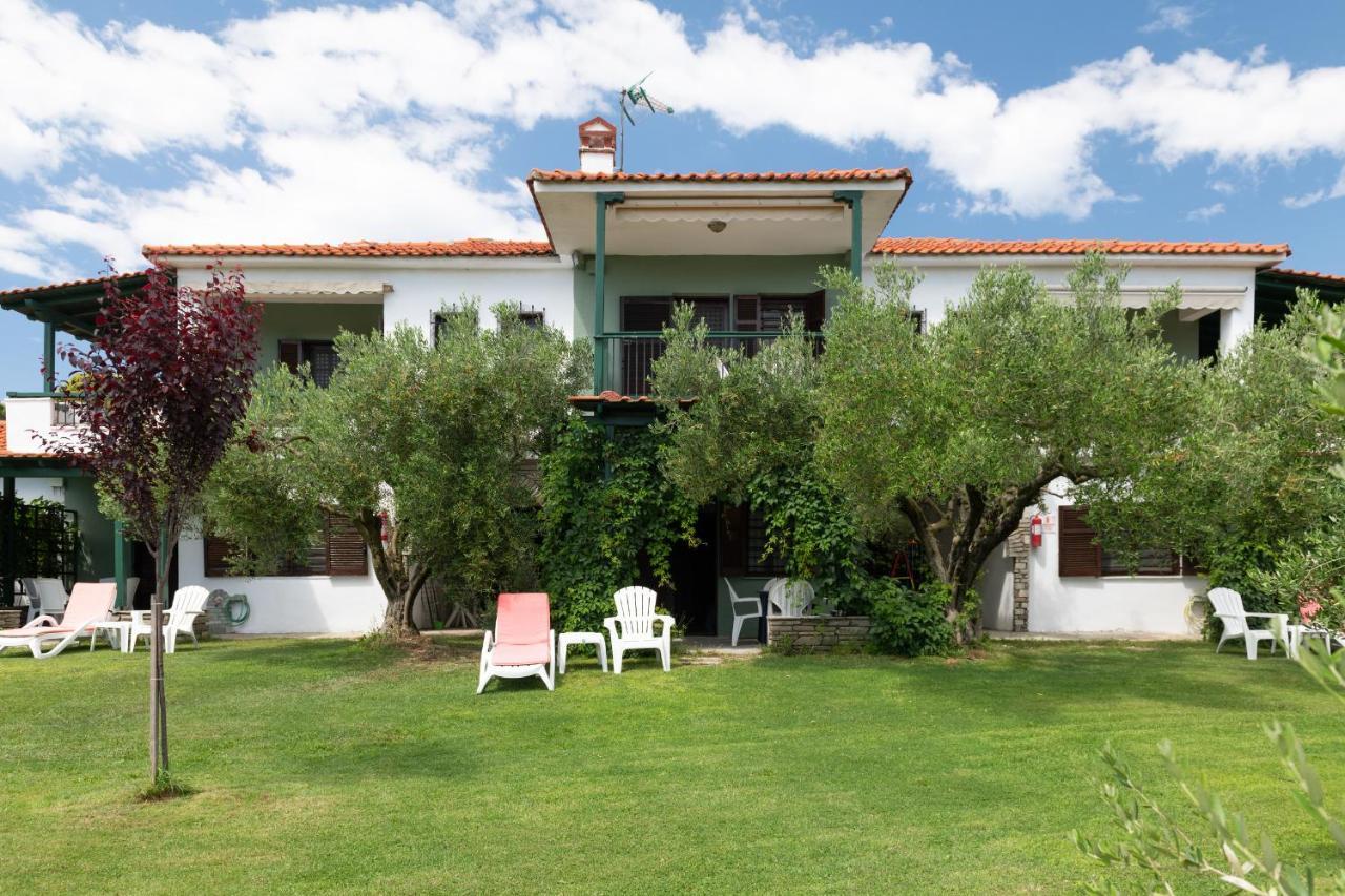 Villa Hrisavgi Nikiti  Buitenkant foto