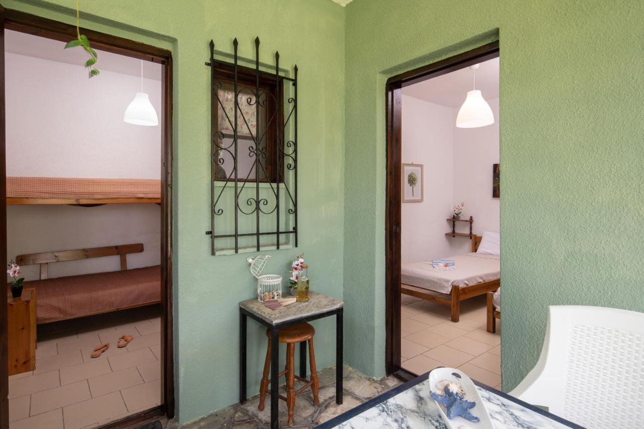 Villa Hrisavgi Nikiti  Buitenkant foto