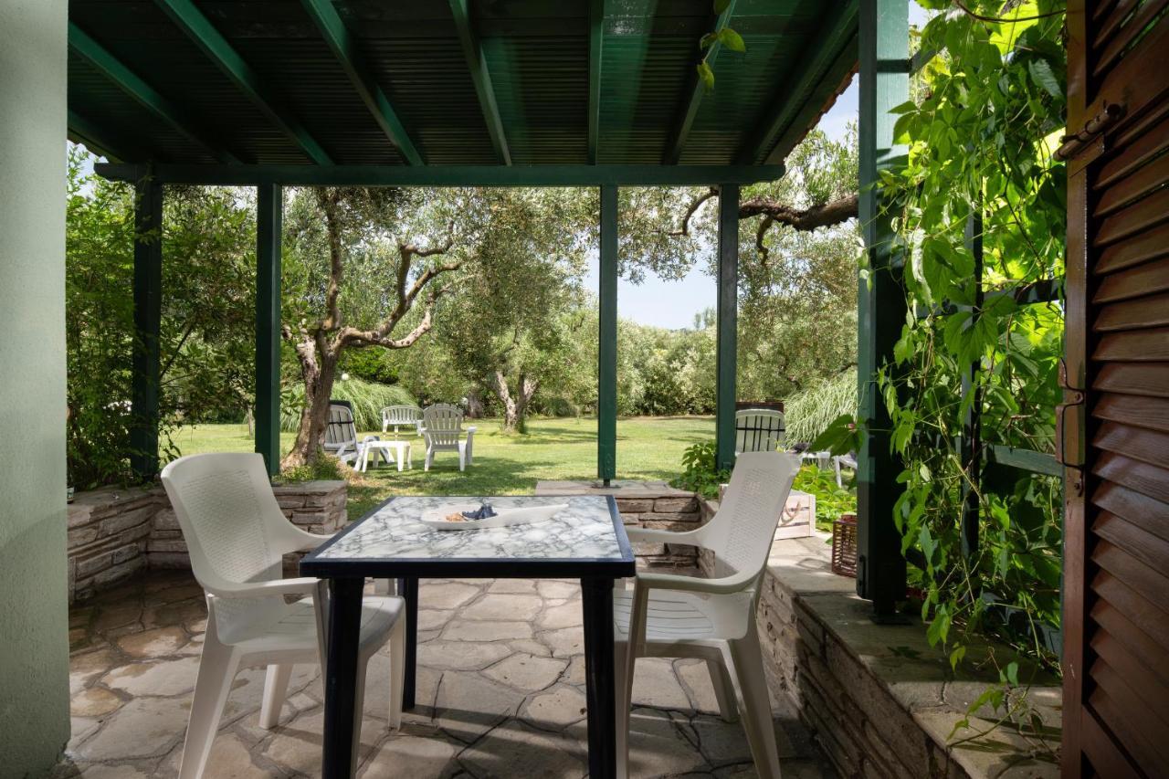 Villa Hrisavgi Nikiti  Buitenkant foto